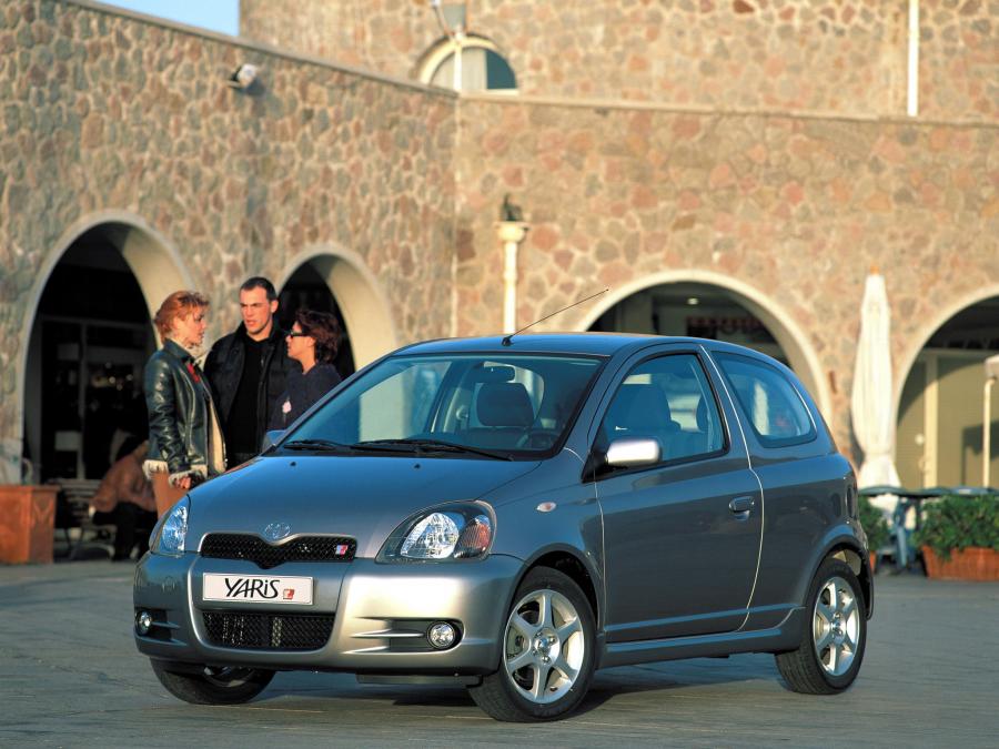  Toyota Yaris T-Sport 2001 года  (фото 15 из 24)